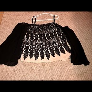 Vamped Boutique Black and Beige Top